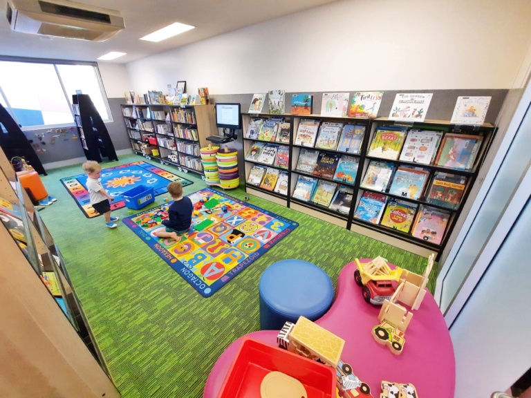 Ormeau Community Lounge & Library