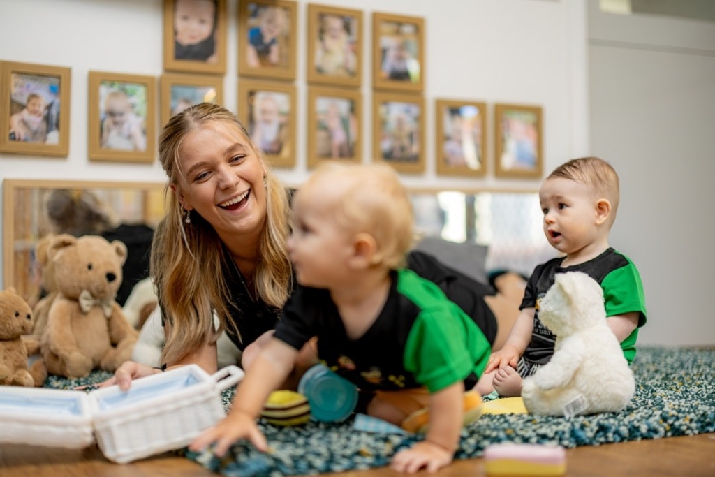 Little Scholars Early Learning Teacher With Toddlers