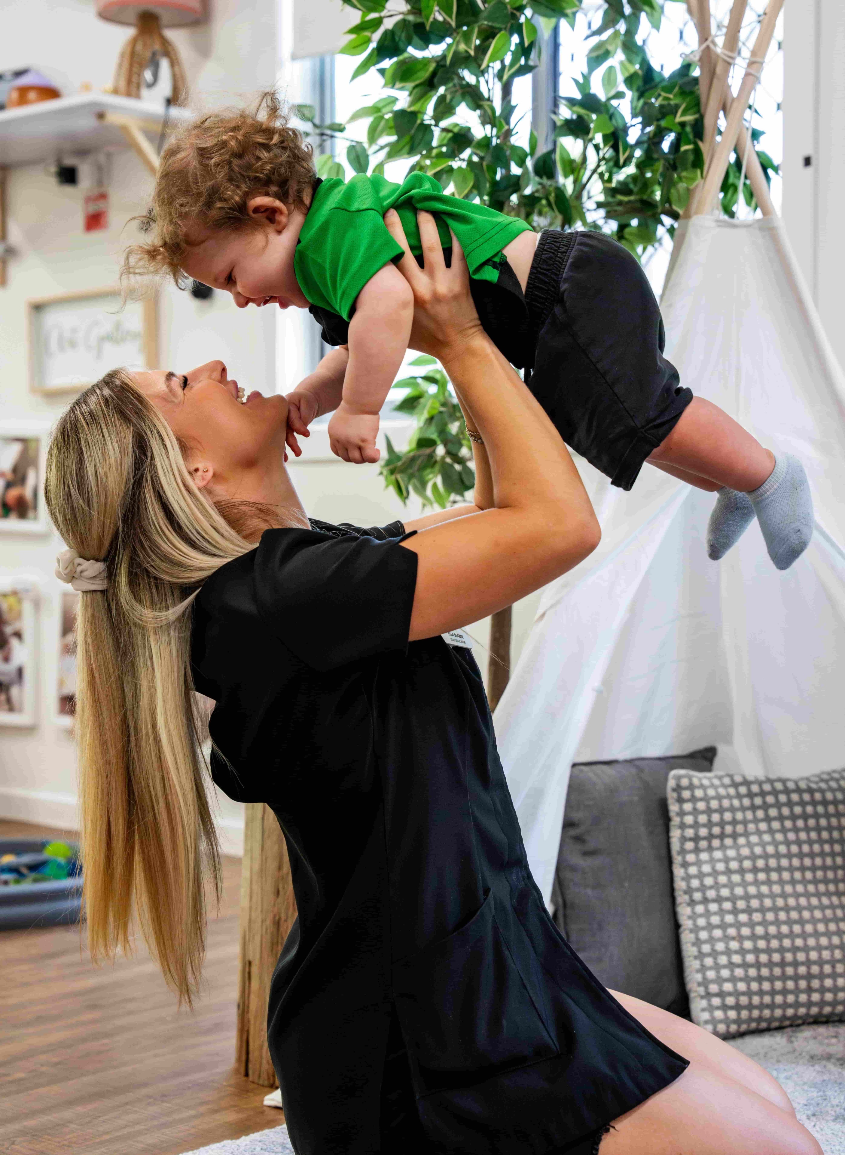 Little Scholars Ormeau 2 Educator and Baby