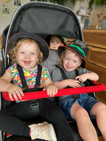 Little Scholas Pram Nursery